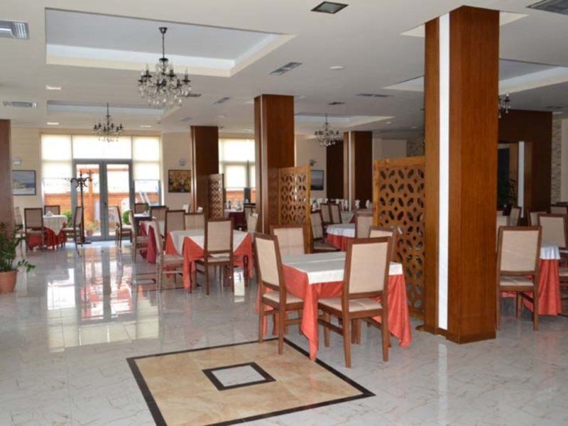 Perla Hotel Pogradec Eksteriør bilde